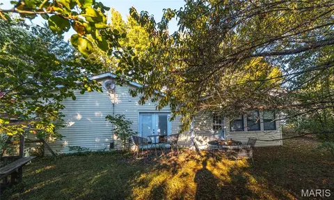 Exterior - 302 Fox Creek Rd, Rolla, MO 65401 photo 5 of 10