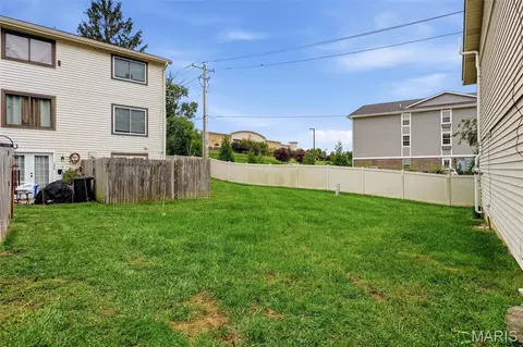 Exterior - 158 Beard Dr #C, Eureka, MO 63025 photo 6 of 6