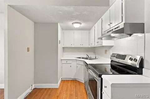 Kitchen - 158 Beard Dr #C, Eureka, MO 63025 photo 2 of 2