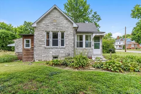 9500 W Milton Ave, Saint Louis, MO 63114