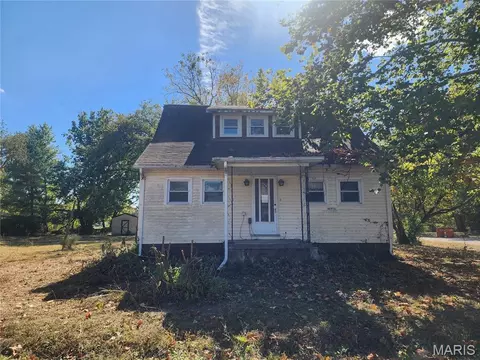108 W Illinois St, Sorento, IL 62086