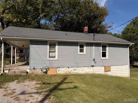 Other - 2201 Johnson St, Alton, IL 62002 photo 2 of 13