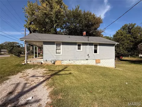 Other - 2201 Johnson St, Alton, IL 62002 photo 3 of 13