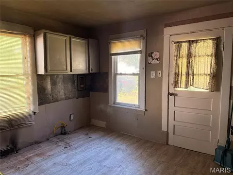 Other - 2201 Johnson St, Alton, IL 62002 photo 4 of 13