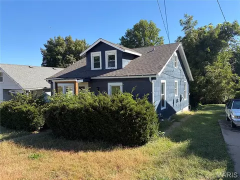 Exterior - 3834 Waco Dr, Normandy, MO 63121 photo 2 of 2