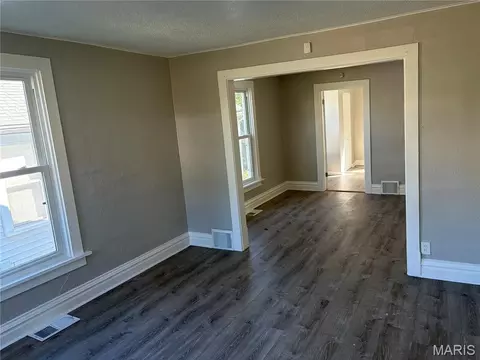 Living - 3834 Waco Dr, Normandy, MO 63121 photo 4 of 4