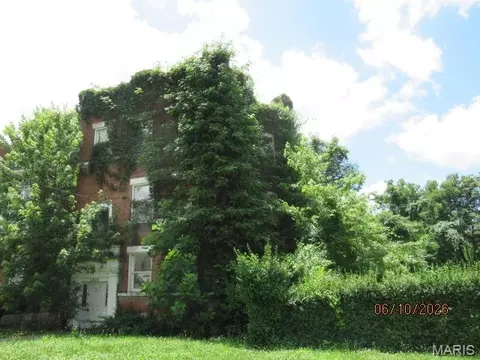 5950 Plymouth Ave, Saint Louis, MO 63112