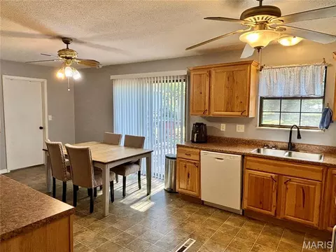 Kitchen - 702 E Silver St, Naylor, MO 63953 photo 1 of 2