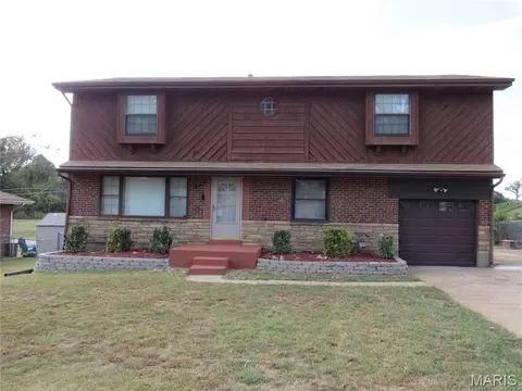 9719 Durham Dr, Saint Louis, MO 63137
