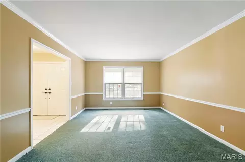 Living - 110 Summerset Ln, Festus, MO 63028 photo 3 of 5