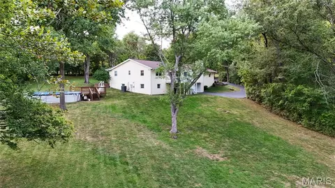 Exterior - 110 Summerset Ln, Festus, MO 63028 photo 5 of 10