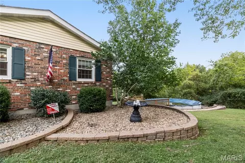 Exterior - 110 Summerset Ln, Festus, MO 63028 photo 7 of 10