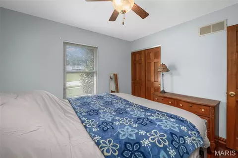 Bedroom - 355 Birmingham Dr, O'fallon, MO 63366 photo 5 of 5