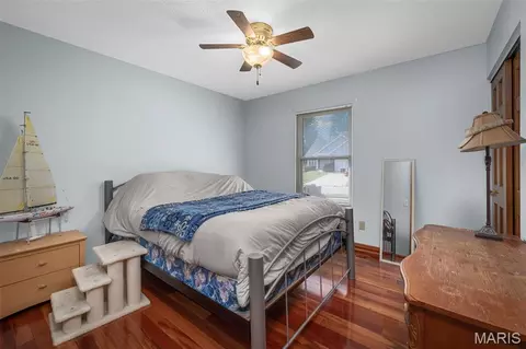 Bedroom - 355 Birmingham Dr, O'fallon, MO 63366 photo 4 of 5