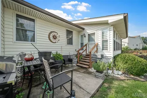 Exterior - 355 Birmingham Dr, O'fallon, MO 63366 photo 2 of 4