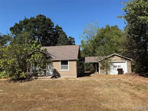 867 W Park Manor Blvd, Lebanon, MO 65536