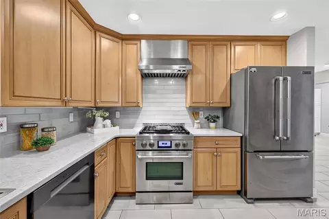 Kitchen - 161 Stuart Ln, Eureka, MO 63025 photo 6 of 6