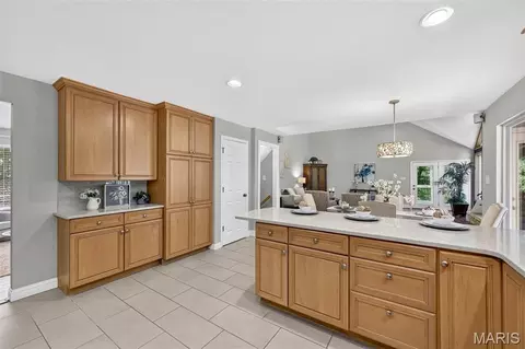Kitchen - 161 Stuart Ln, Eureka, MO 63025 photo 5 of 6