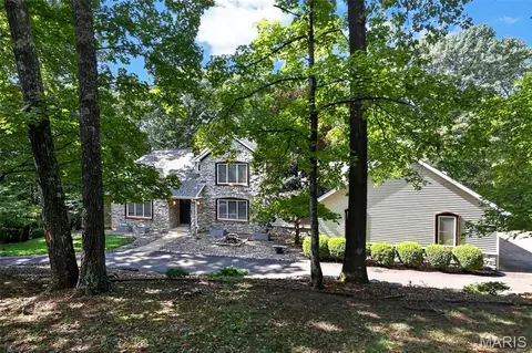 Exterior - 161 Stuart Ln, Eureka, MO 63025 photo 2 of 22