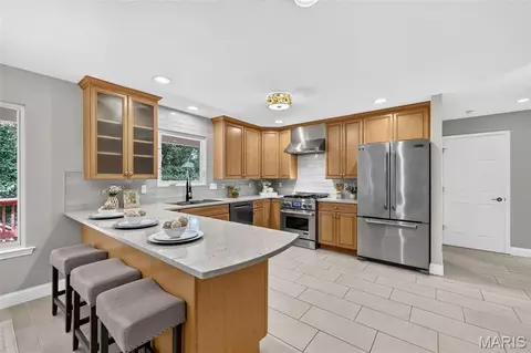 Kitchen - 161 Stuart Ln, Eureka, MO 63025 photo 2 of 6