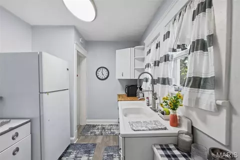 Kitchen - 2626 Plainview Ter, Alton, IL 62002 photo 1 of 4