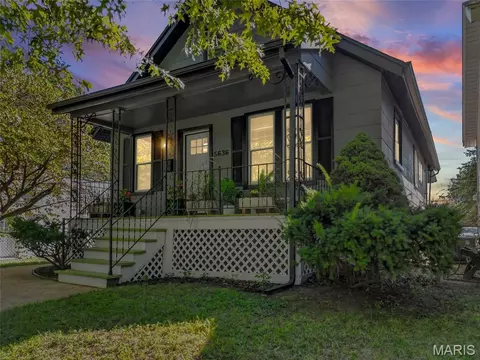 5636 Leona St, Saint Louis, MO 63116