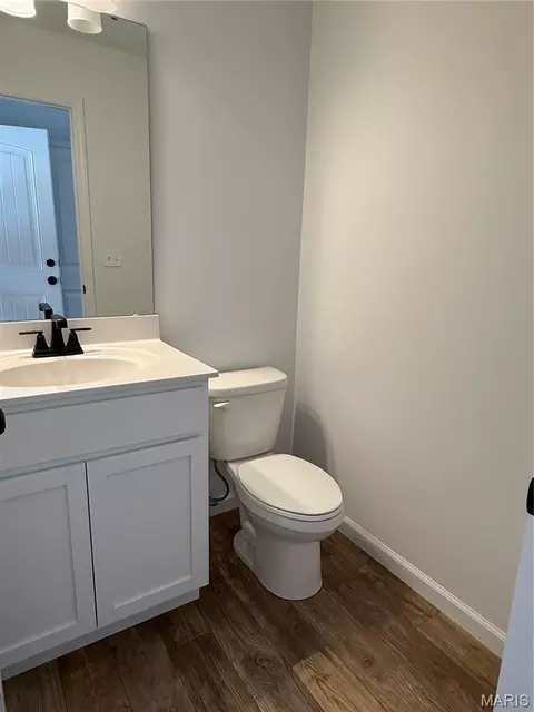 Bath - 209 John St, Troy, MO 63379 photo 2 of 8
