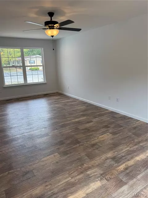 Living - 209 John St, Troy, MO 63379 photo 1 of 4