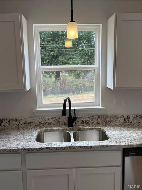 Kitchen - 209 John St, Troy, MO 63379 photo 6 of 7