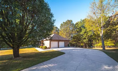Exterior - 616 Brighton Ct, Rolla, MO 65401 photo 5 of 13