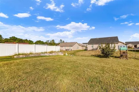 Exterior - 5 Rockford Ct, Troy, MO 63379 photo 7 of 11