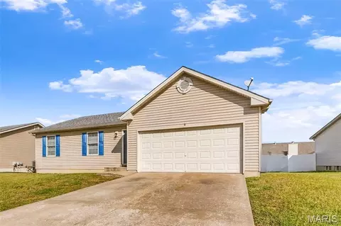 Exterior - 5 Rockford Ct, Troy, MO 63379 photo 4 of 11