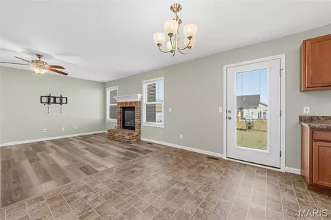 Living - 5 Rockford Ct, Troy, MO 63379 photo 6 of 6