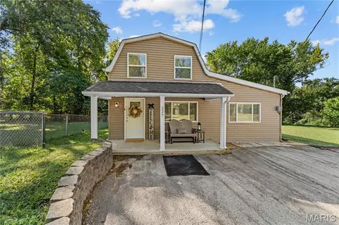 227 Main St, Valley Park, MO 63088
