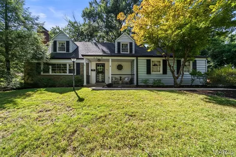 650 Florence Ave, Webster Groves, MO 63119