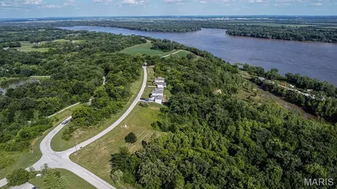 658 Quarry Rd, Golden Eagle, IL 62036 photo 5