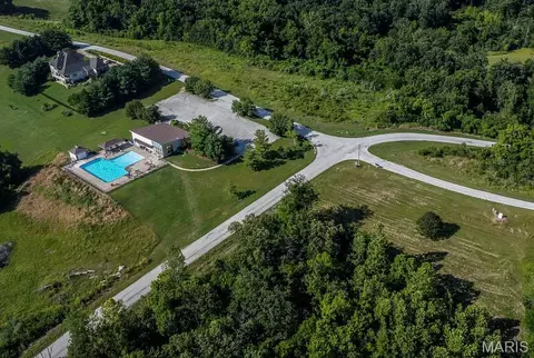 658 Quarry Rd, Golden Eagle, IL 62036 photo 4