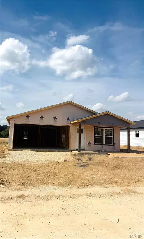 39 High Garden St, Cape Girardeau, MO 63701