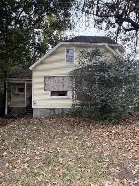 523 N 6th St, Poplar Bluff, MO 63901