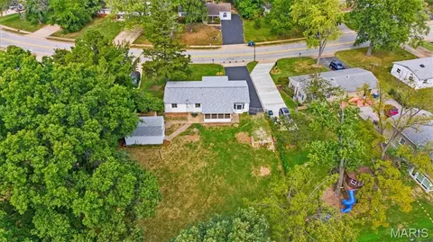 View/Area - 259 Ramsey Ln, Ballwin, MO 63021 photo 2 of 2