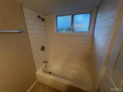 Bath - 8410 Bayberry Dr, Berkeley, MO 63134 photo 4 of 4