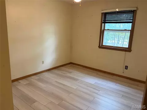 Bedroom - 145 County Road 5170, Salem, MO 65560 photo 2 of 5