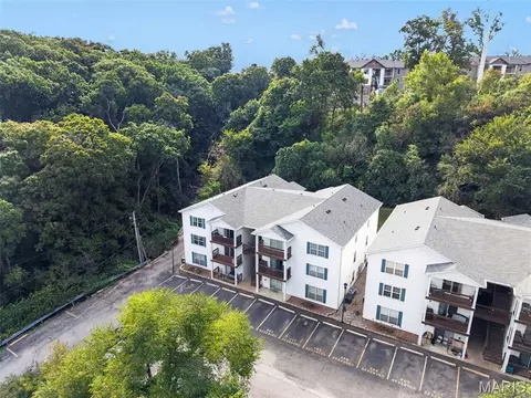 10 Eagle Rock Cv #302, Valley Park, MO 63088
