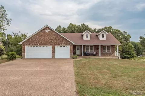 35 Chinkapin Ct, Troy, MO 63379