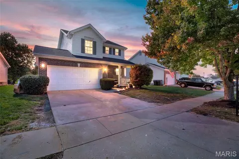 Exterior - 247 Centerfield Dr, O'fallon, MO 63366 photo 2 of 10