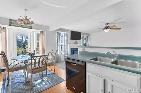 Dining - 247 Centerfield Dr, O'fallon, MO 63366 photo 3 of 3