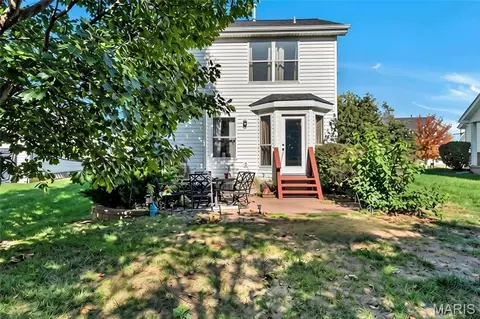 Exterior - 247 Centerfield Dr, O'fallon, MO 63366 photo 7 of 10