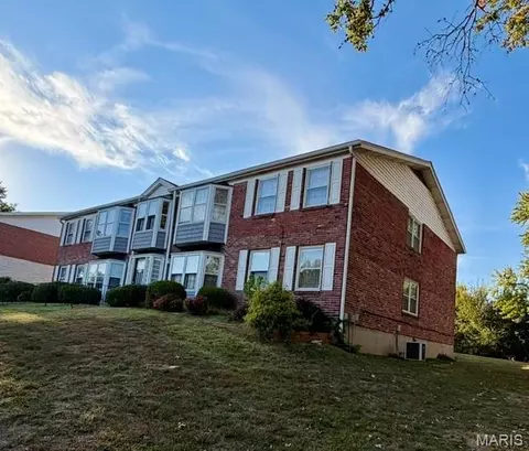 Other - 611 Thunderbird Ct, Chesterfield, MO 63017 photo 10 of 13