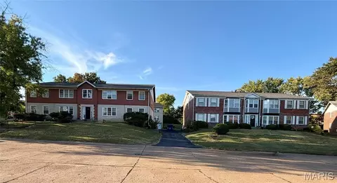 Other - 611 Thunderbird Ct, Chesterfield, MO 63017 photo 2 of 13
