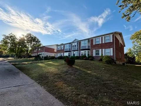 Other - 611 Thunderbird Ct, Chesterfield, MO 63017 photo 11 of 13